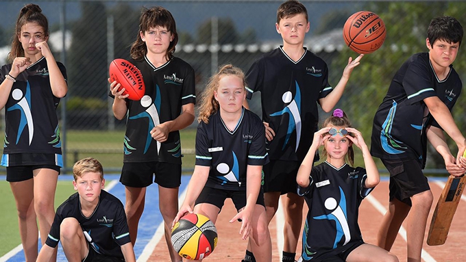 4 reasons schools should let students wear sports uniforms every day