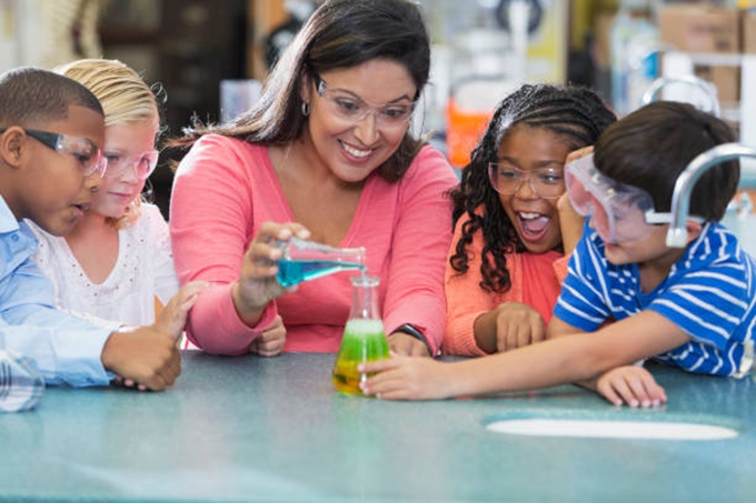 ‘I’d just like to get on with my job’ – the barriers facing science teachers in Australia