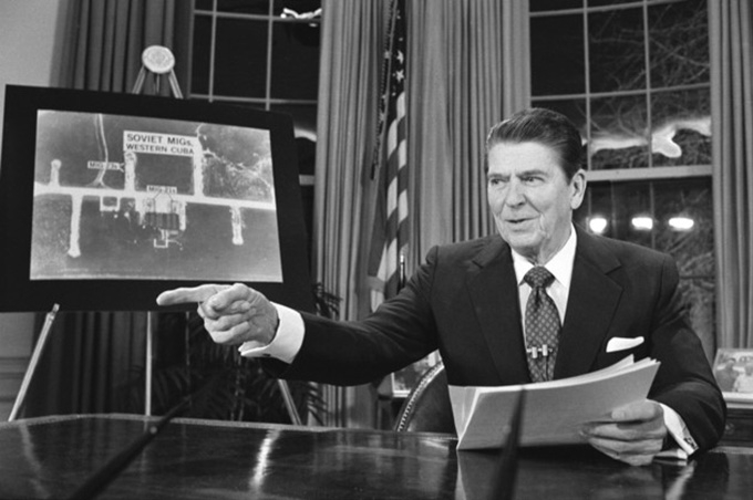 Rap artists have penned plenty of lyrics about US presidents – this course examines what they say about Reagan and the 1980s