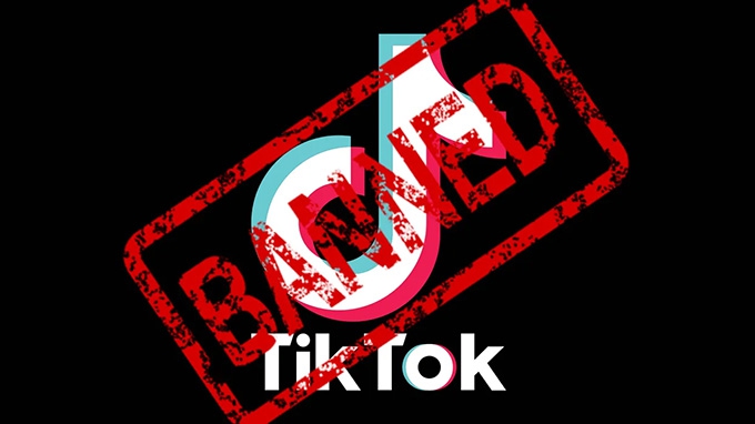 Dozens of US schools, universities move to ban TikTok