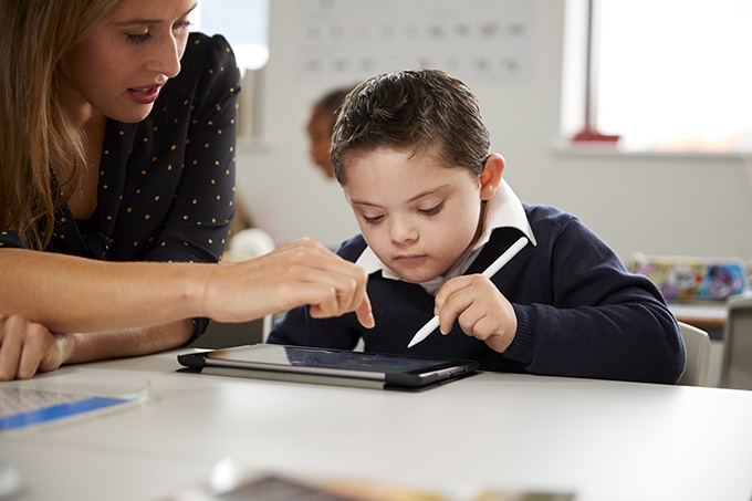 This is how you learn to write with science but without textbooks