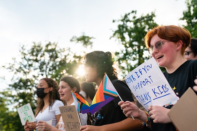 Trans students benefit from gender-inclusive classrooms, research shows – and so do the other students and science itself