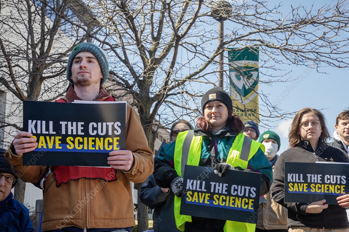 Turbulent research landscape imperils US brain gain − and ultimately American prosperity