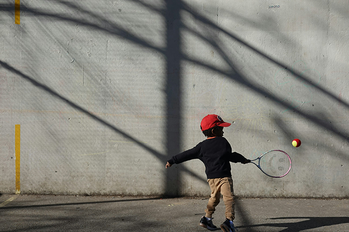 Imaginary athletes: Creating make-believe teammates, competitors and coaches during play