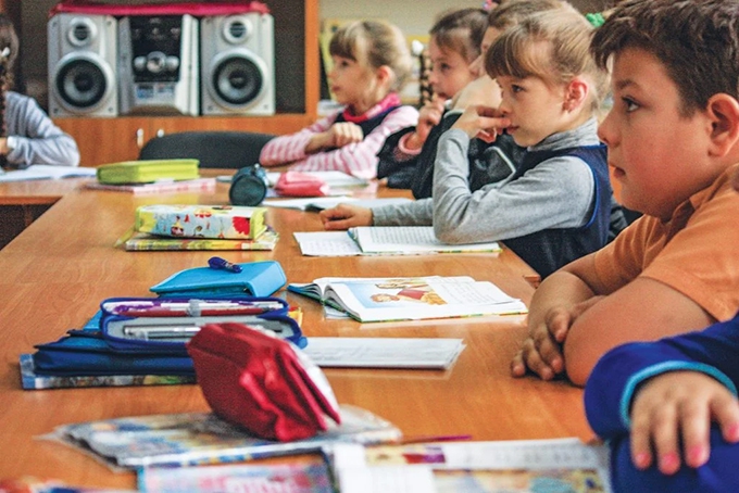 Texas approves mandatory Bible readings in public schools, reigniting a century‑long debate