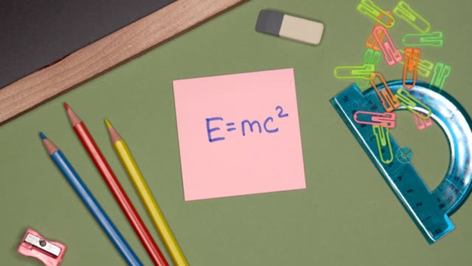 Einstein’s too hard for school science? No, students love learning real modern physics