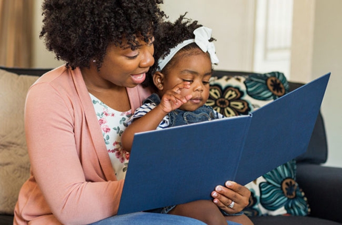 Reading stories to children, why it is important