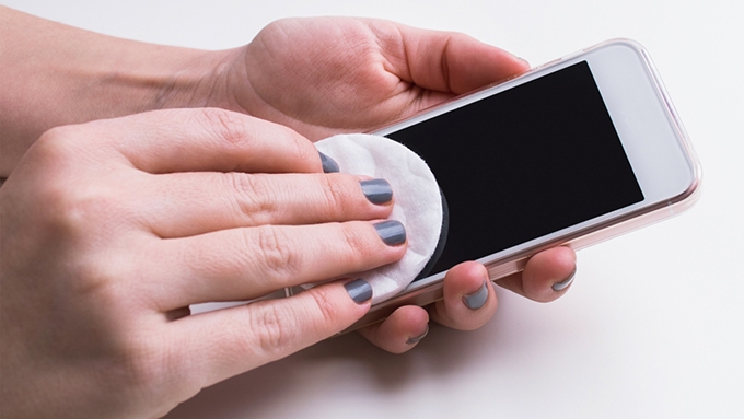 The dirty truth about your phone – and why you need to stop scrolling in the bathroom